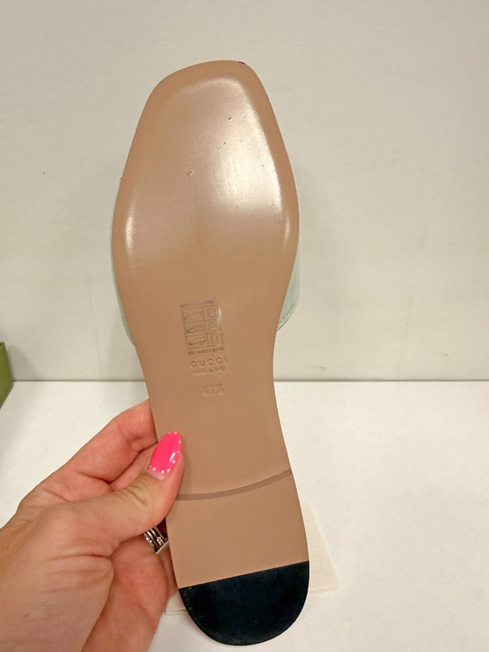 *NEW* Gucci Suede Interlocking G Cutout Slide Sandals - Picture 13 of 13